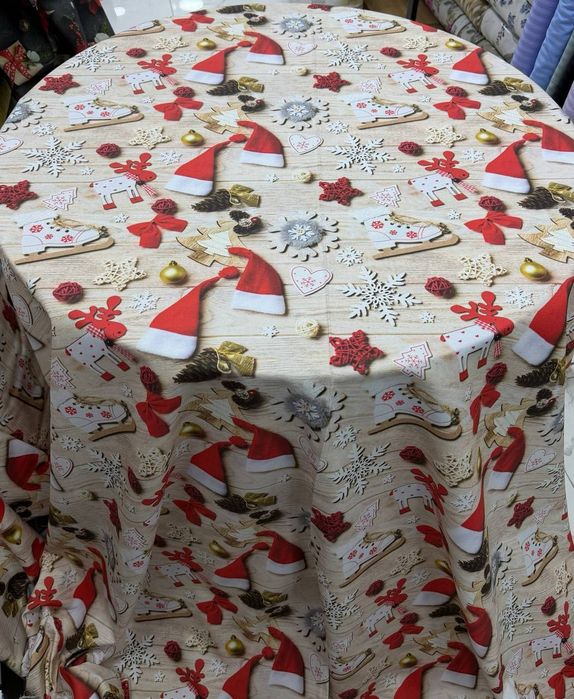 Новогодние скатерти