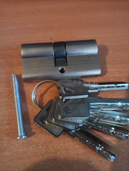 Личинка замка (цилиндровый механизм) 60мм новый