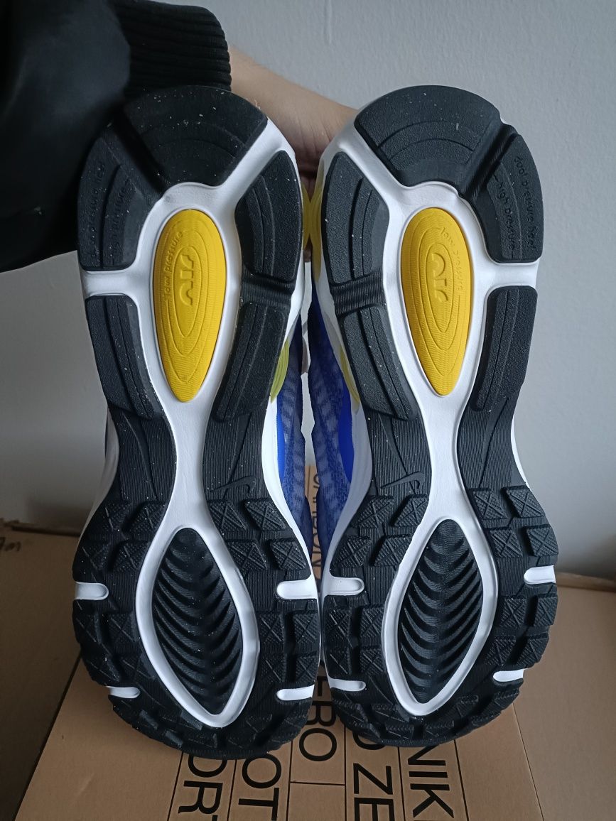 Nike Air Max TW номер 41