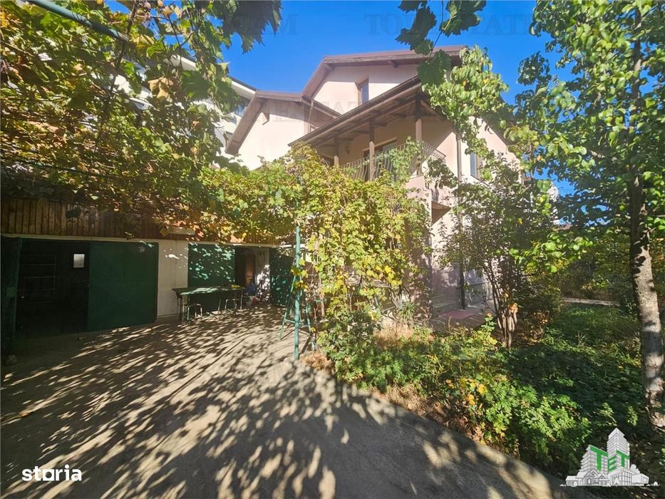 Vila 6 camere garaj dublu cu teren 450 metri in Militari Residence