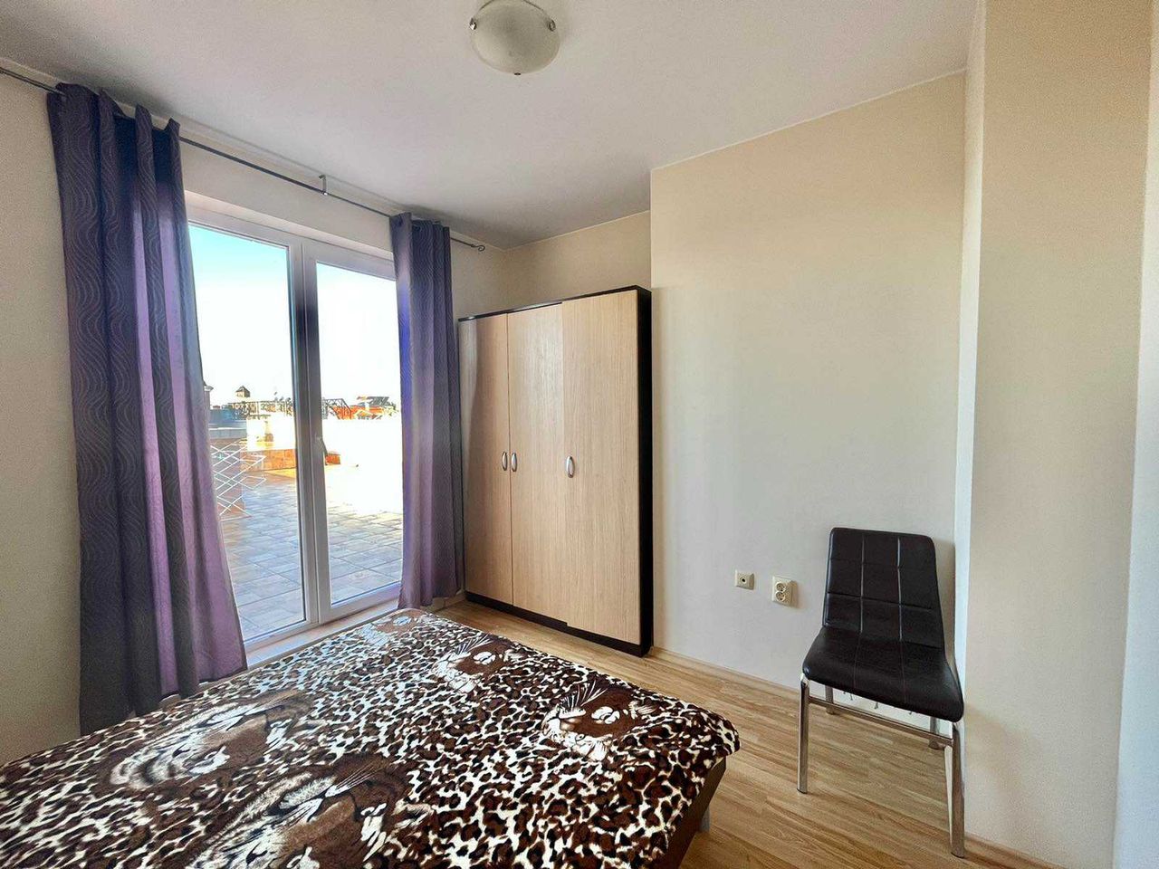 Продава се Двустаен апартамент в с. Равда, Област Бургас - 102 кв.м за 726 €/кв.м - Снимка #4