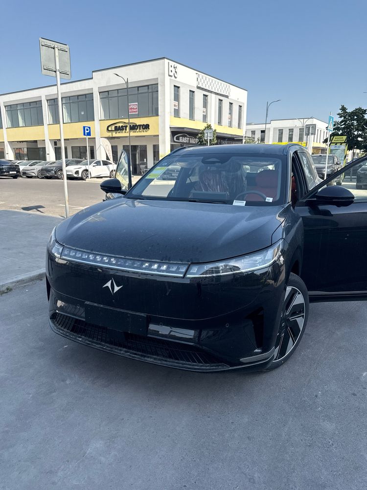 Dongfeng 008 Nomer taqilgan notariusga tayyor