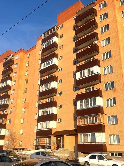 Продаю 1 ком. кв. с большой кухней 9,5 кв. м