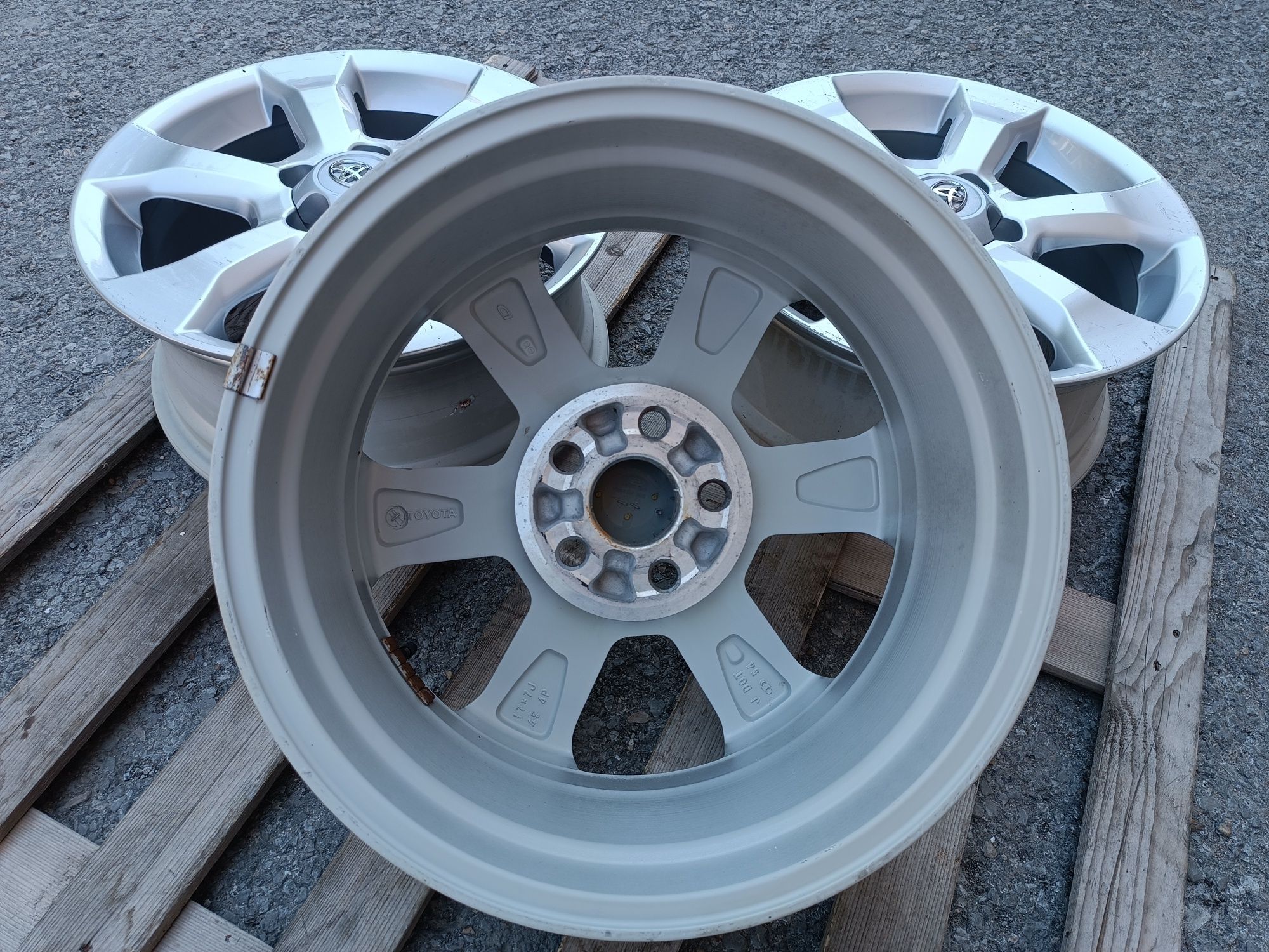 3бр лети джанти 17ки 5х114.3 Toyota