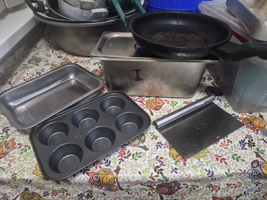 Посуда , утварь для столовой