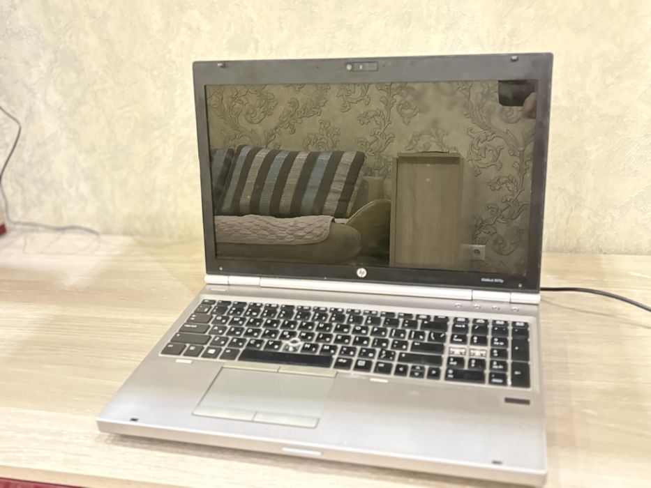 Продам ноутбук HP EliteBook 8570p в хорошем рабочем состоянии