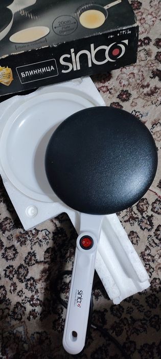 Blinchik pishirish uchun tova