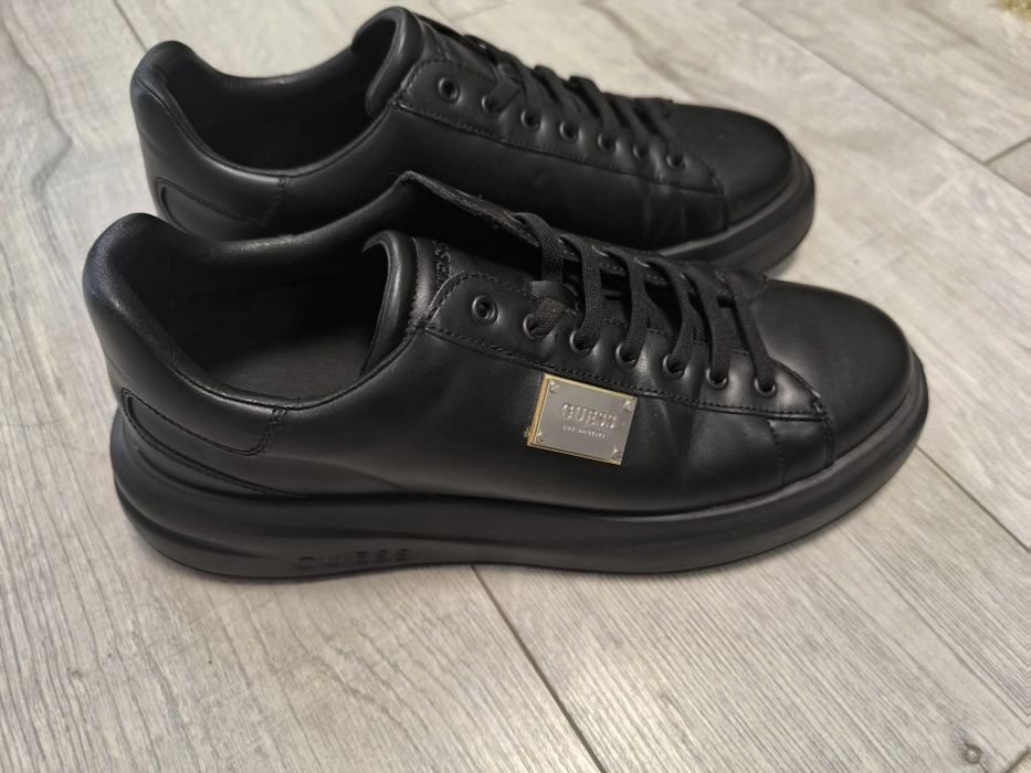 Мъжки кожени сникърси Guess 43н