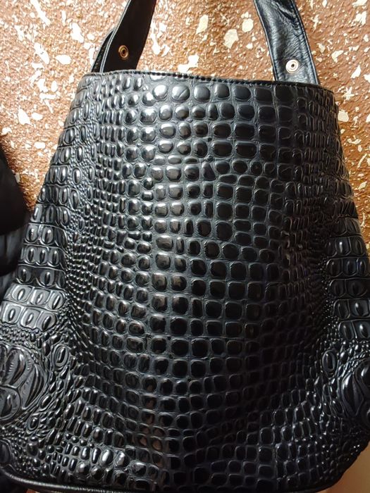 Кожена дамска чанта