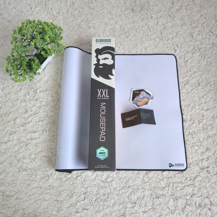 Mouse Glorious XXL White