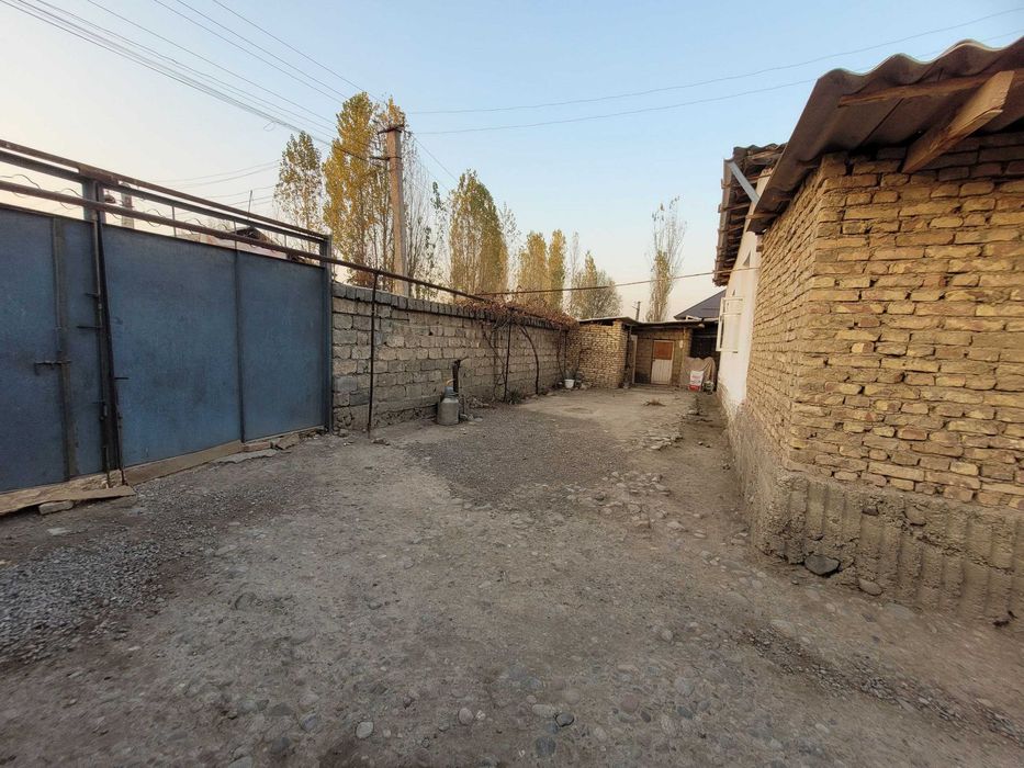 СРОЧНО, продаётся земля в районе "Юкори Чирчик" !! Посёлок сотсализм..