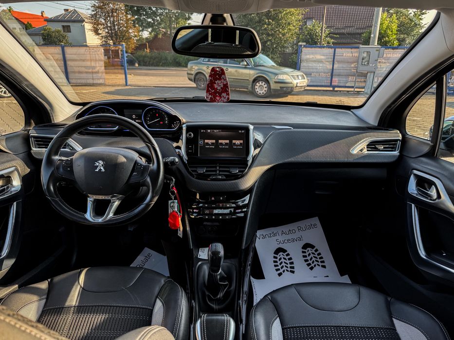 Peugeout 2008. Benzina  2016