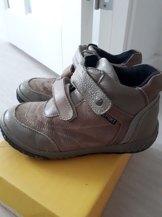 Продам осенне-весеннюю обувь