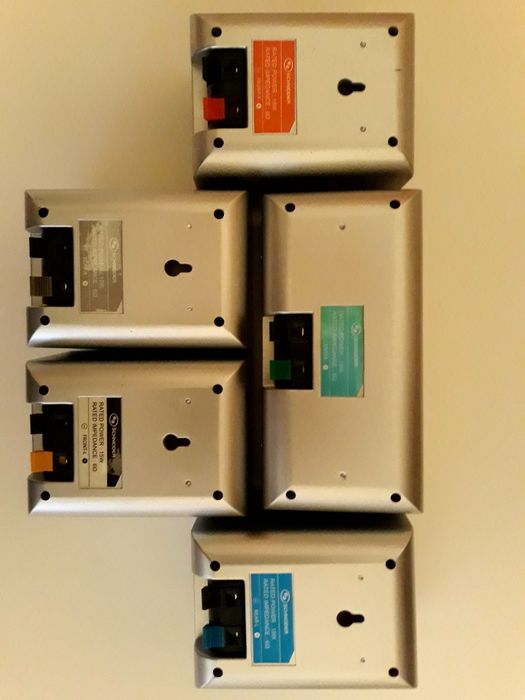 5 Sateliți (boxe) Schneider