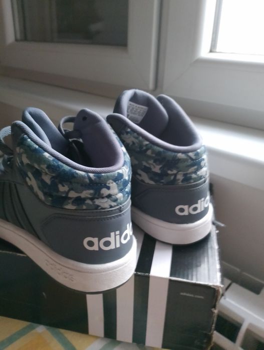 Маратонки adidas 37 1/3