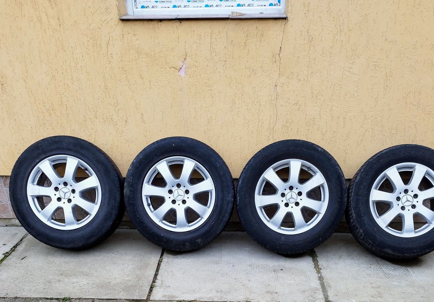 Jante 17" ( anvelope iarnă  bonus) Mercedes 235 65 17