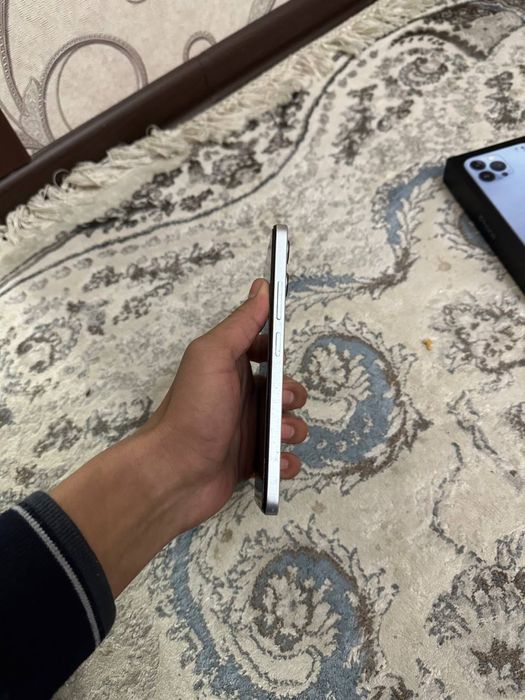 Redmi 12 12/256gb sotiladi