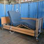 Pat reglabil electric pentru spital / bolnavi / îngrijire la domiciliu