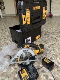 18V circular Dewalt