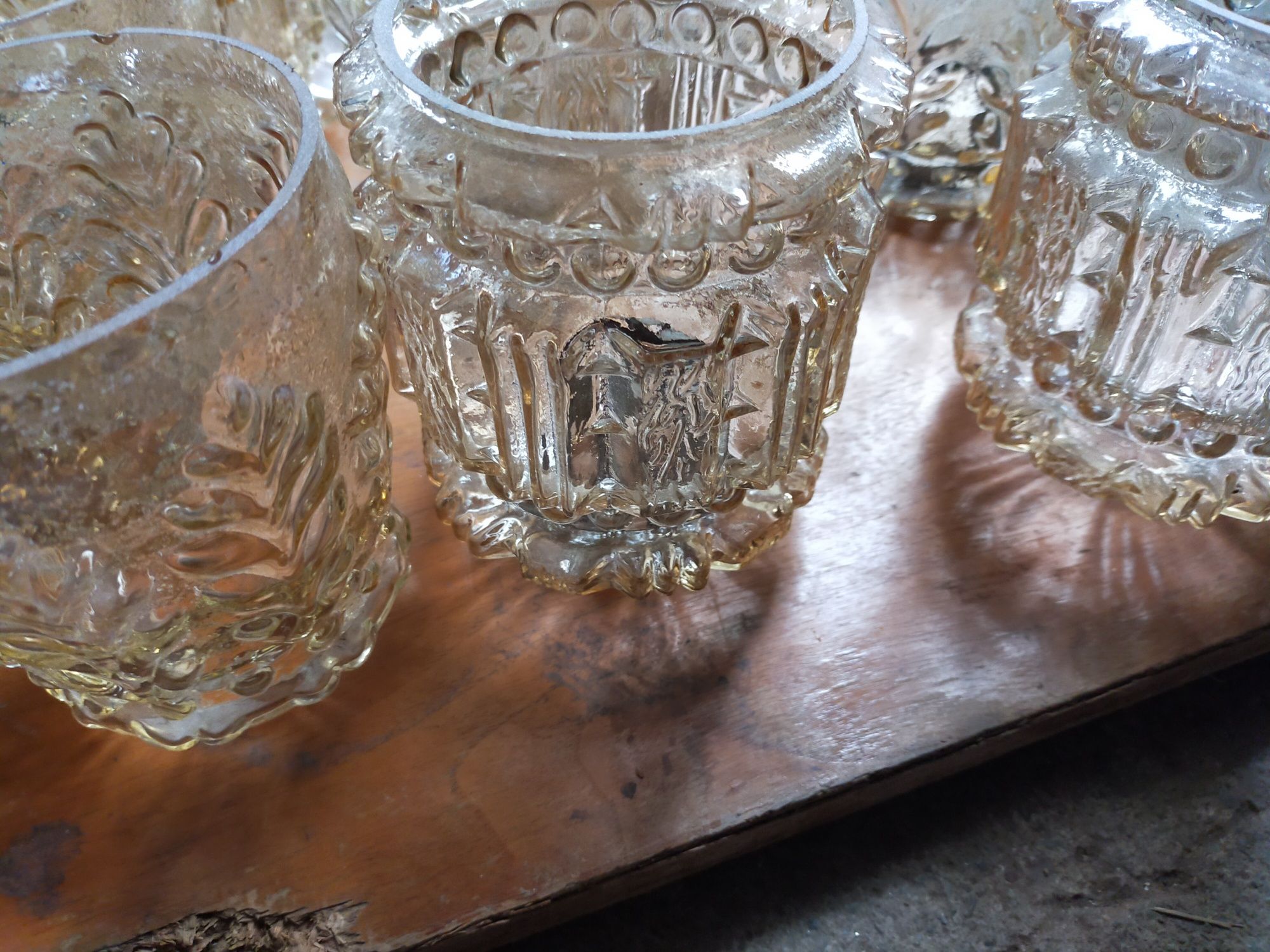 Globuri de sticla vintage