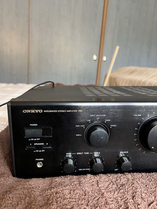 Amplificator/ statie Onkyo A-8051
