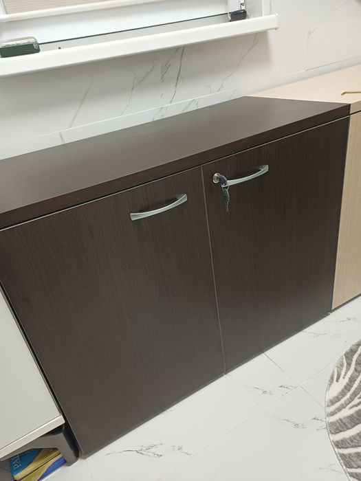 Шкаф новый офисный Россия