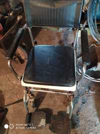 Тоалетен стол за инвалиди