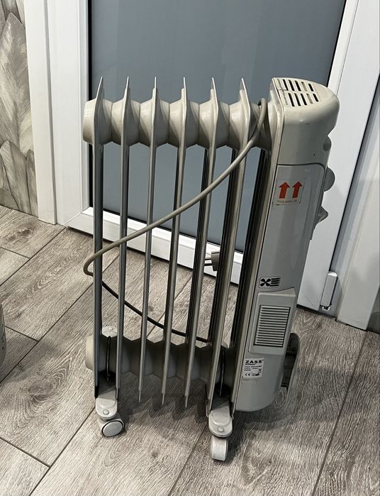 Масляный обогреватель Zass