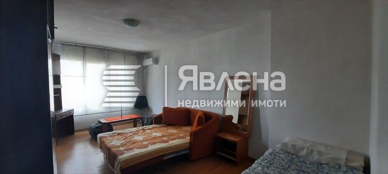Продава се Четиристаен апартамент в Варна, Централна поща - 103 кв.м за 1797 €/кв.м - Снимка #11