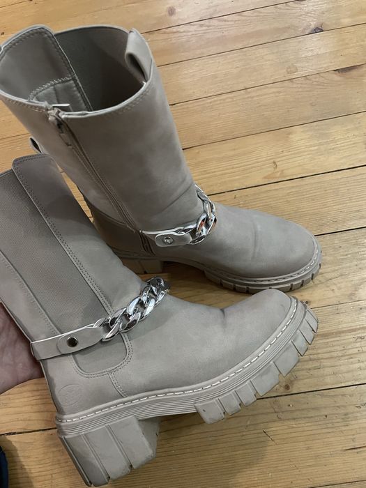 Страхотни боти Dockers