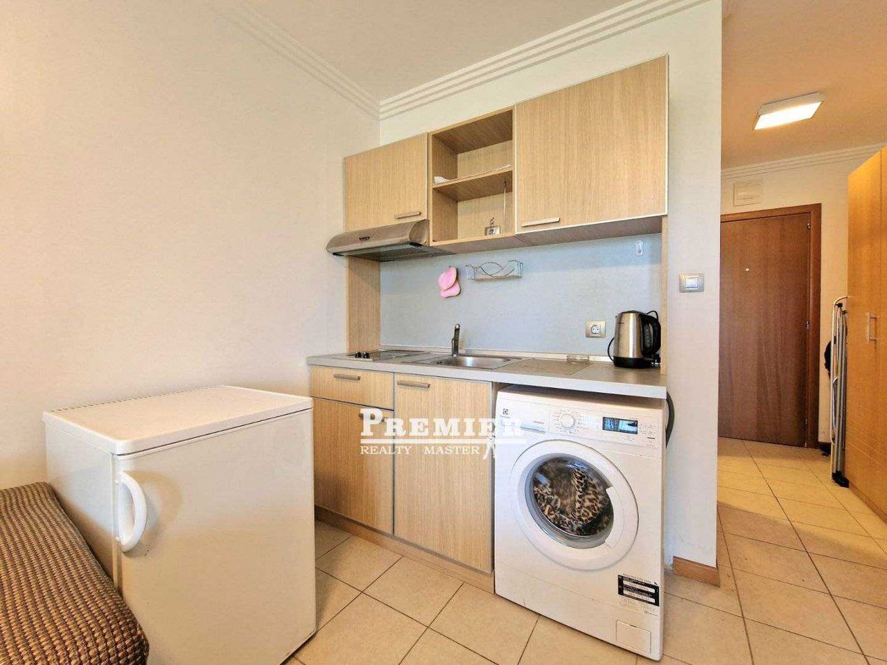 Продава се Едностаен апартамент в с. Равда, Област Бургас - 45 кв.м за 889 €/кв.м - Снимка #8