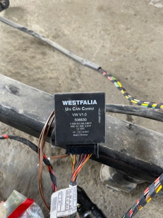 Carlig remorcare Vw Passat B6 break original Westfalia demontabil