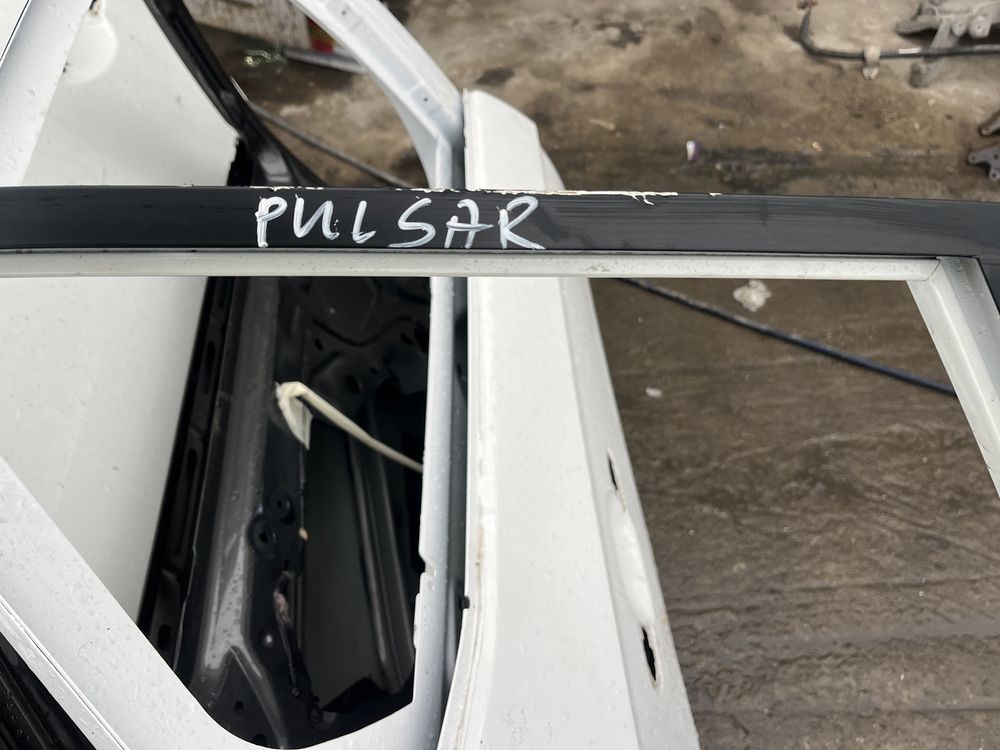 Врата Nissan Pulsar