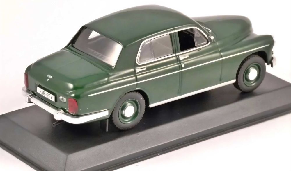 Macheta Warszawa 223