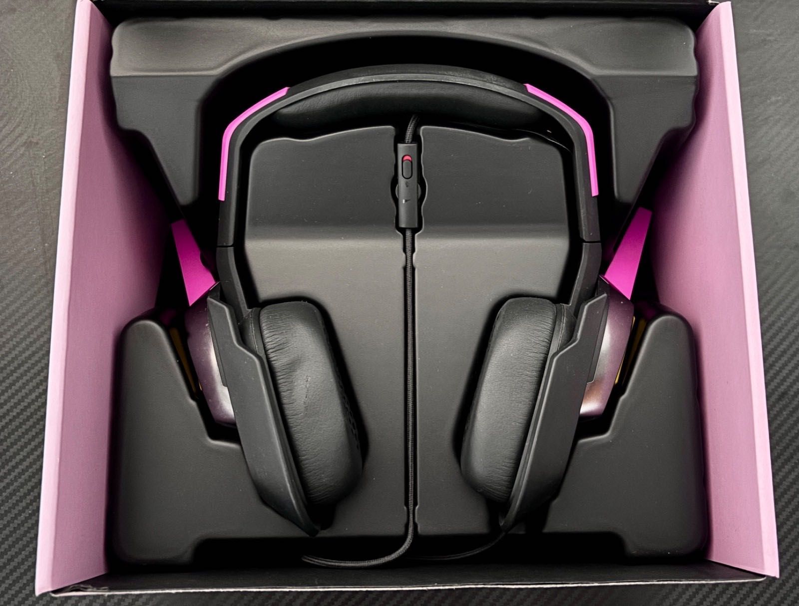 Геймърски слушалки Razer MEKA D.Va – Overwatch лимитирана серия