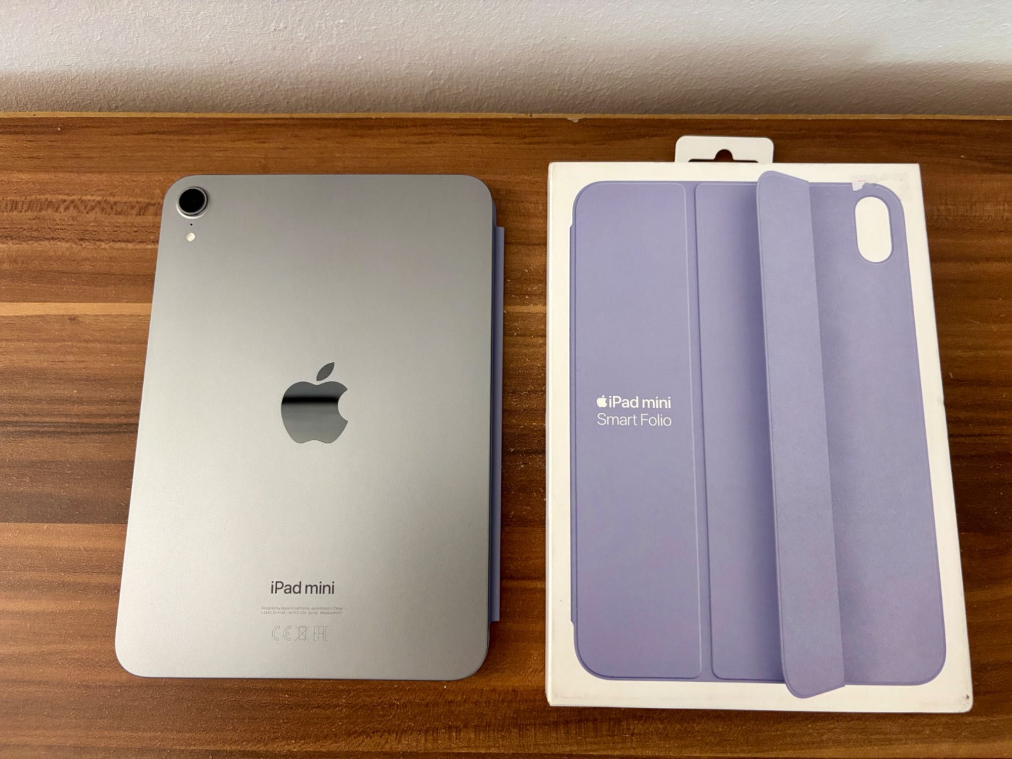 iPad mini 7 (A17 Pro) + Husa Smart Folio