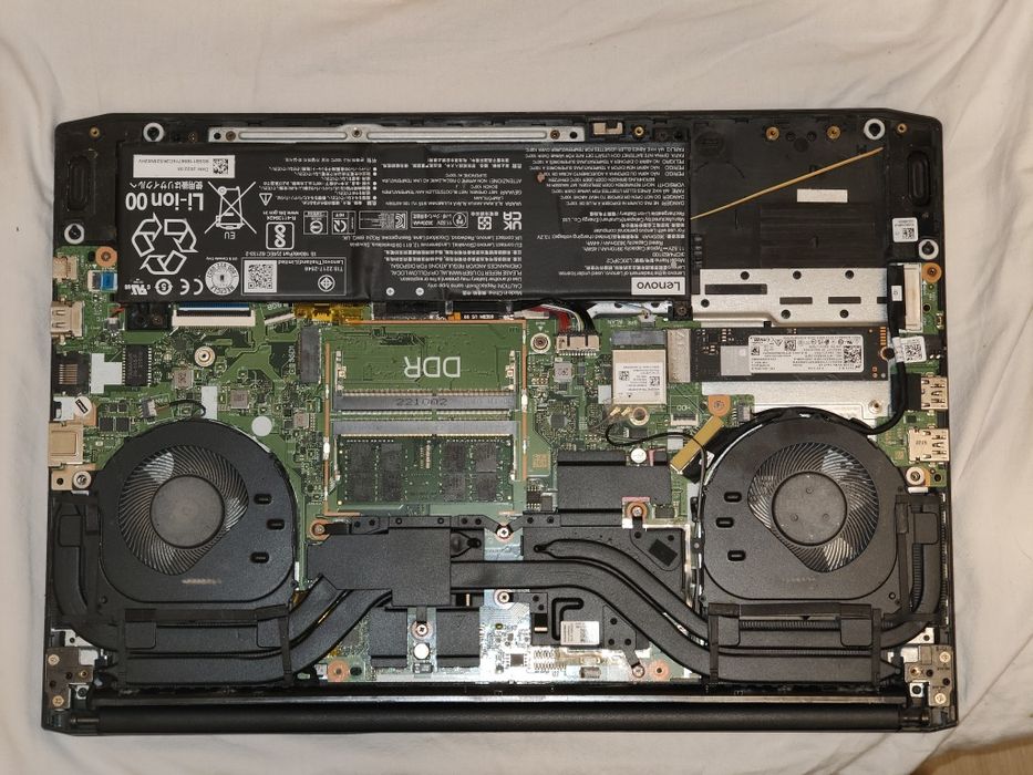 Laptop Lenovo IdeaPad 3 Ryzen 5 5600H GTX 1650 32GB RAM 512GB SSD