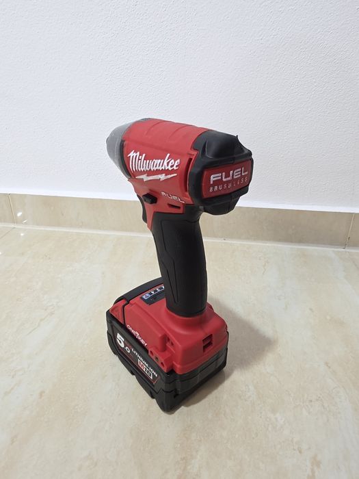 Pistol impact milwakee M18