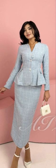 твидовый костюм женский с юбкой в стиле шанель