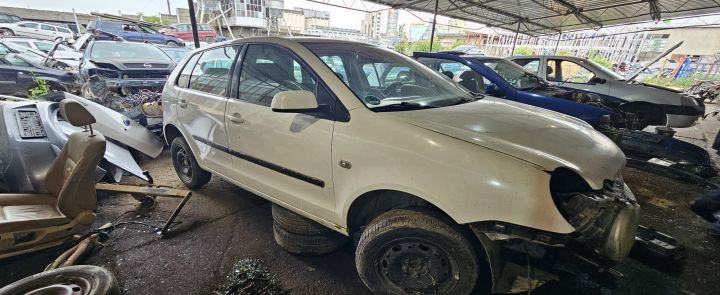 Rampa injectoare 03E 133 320 Volkswagen VW Polo a 4-a generatie 9N