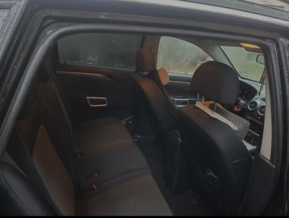 Опел Антара джип