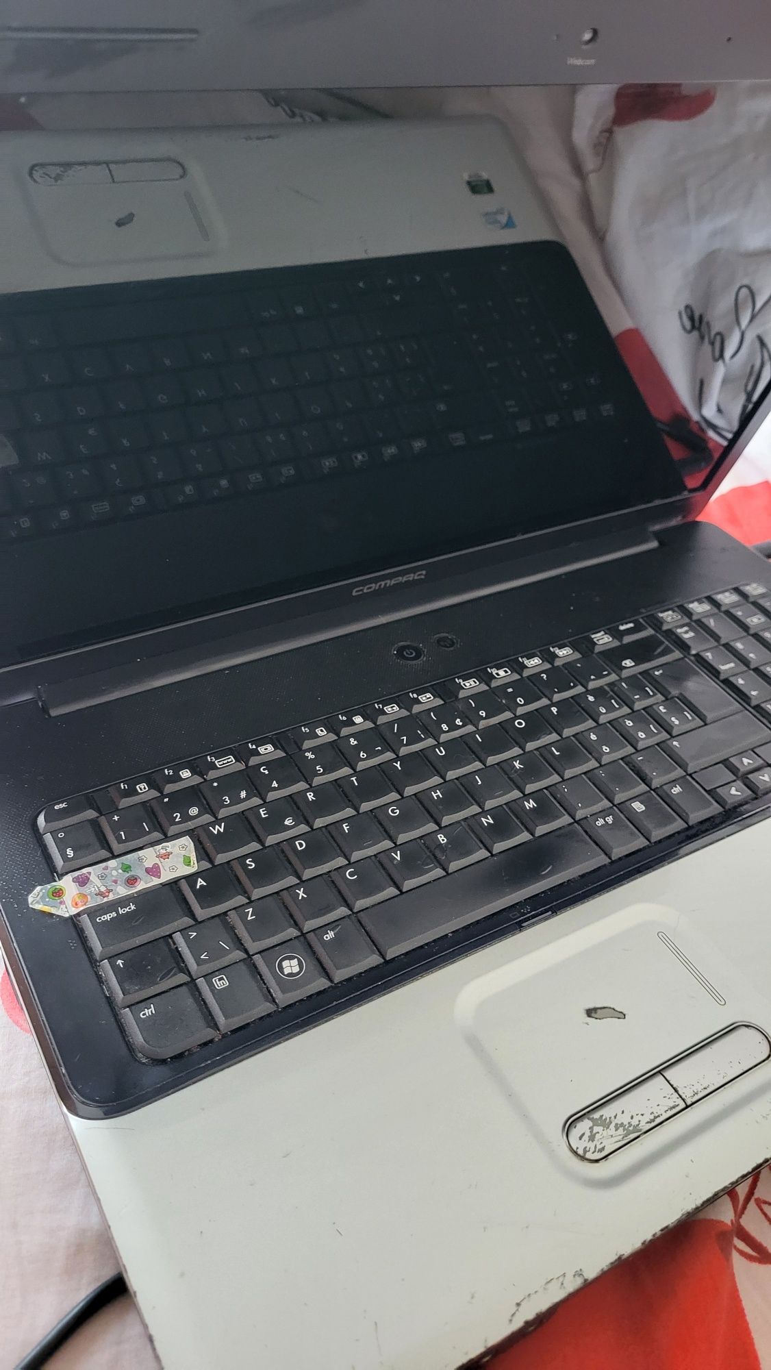 Лаптоп Compaq Presario CQ71