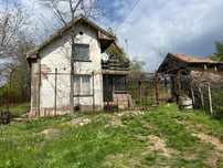 Продавам имот в близост край Враца