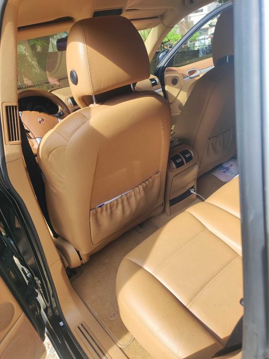 Porsche Cayenne 3.2 250cv от първа ръка гаражен джип