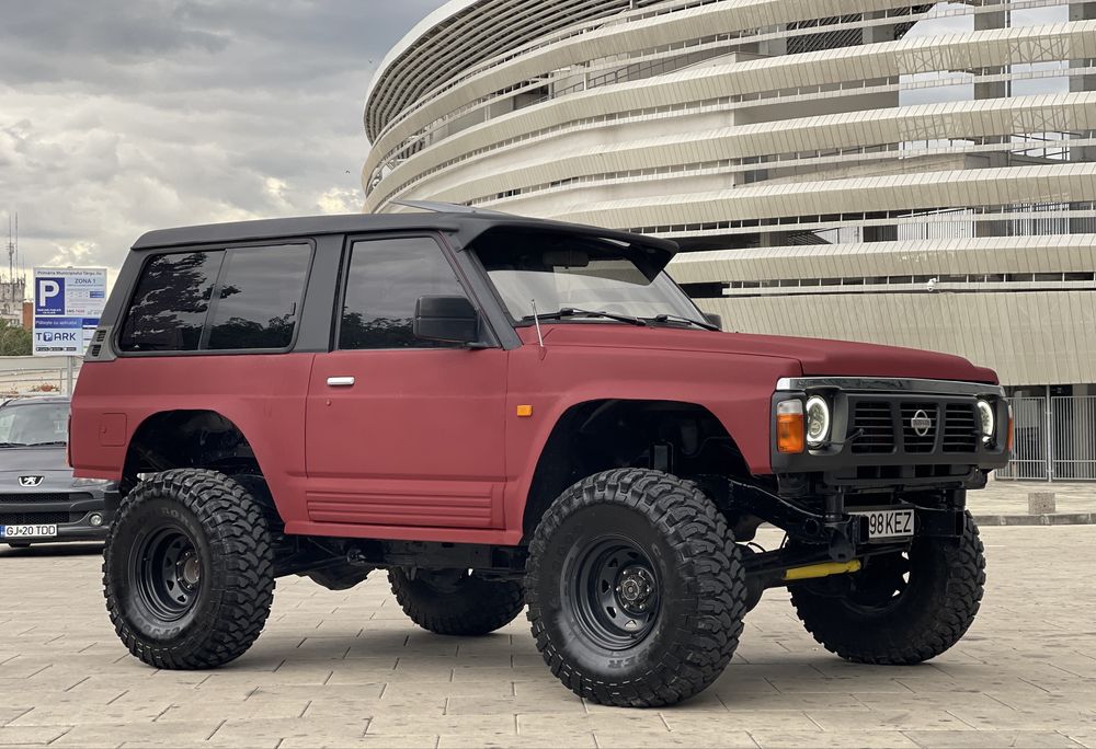 Nissan Patrol Y60 Autoutilitară