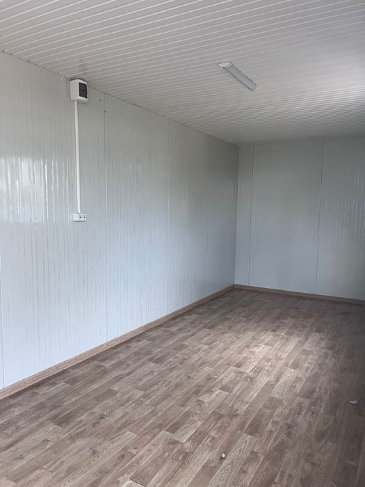 Vând containere standard