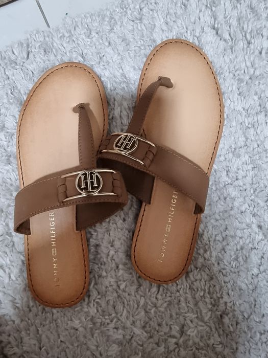 Papuci dama  tommy hilfiger originali,piele