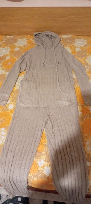 Дамски комплект.