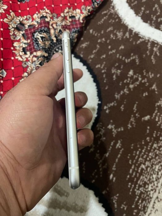 Iphone 11 sotiladi narxi 3 million