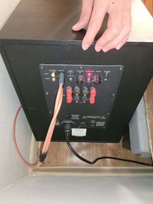 Продам аккустическую систему